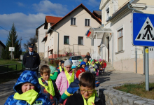 Sprehod s policistom